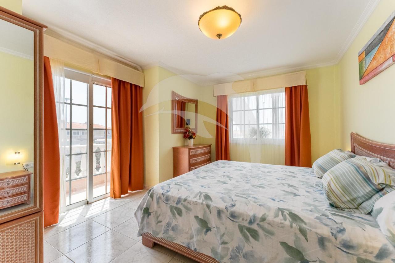 Apartamentos Los Delfines El Medano  Ngoại thất bức ảnh